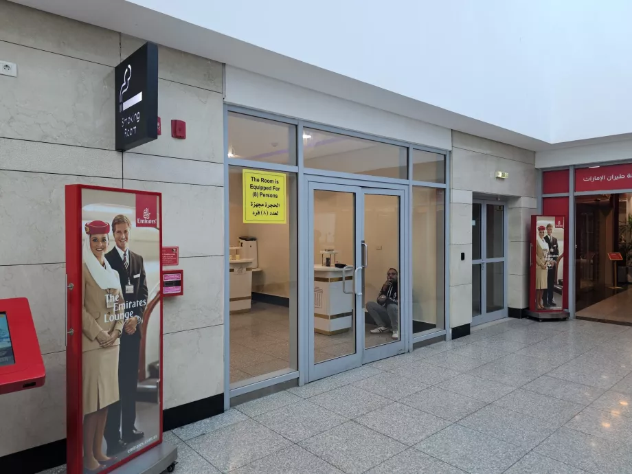 Rökrum, transitavdelning, terminal 2