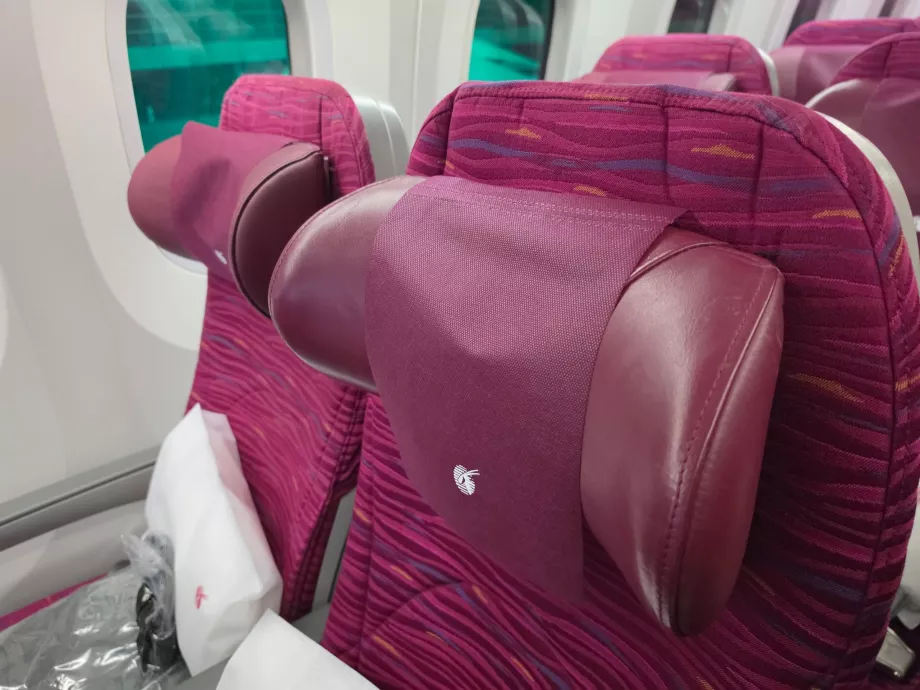 Icke-justerbart nackstöd