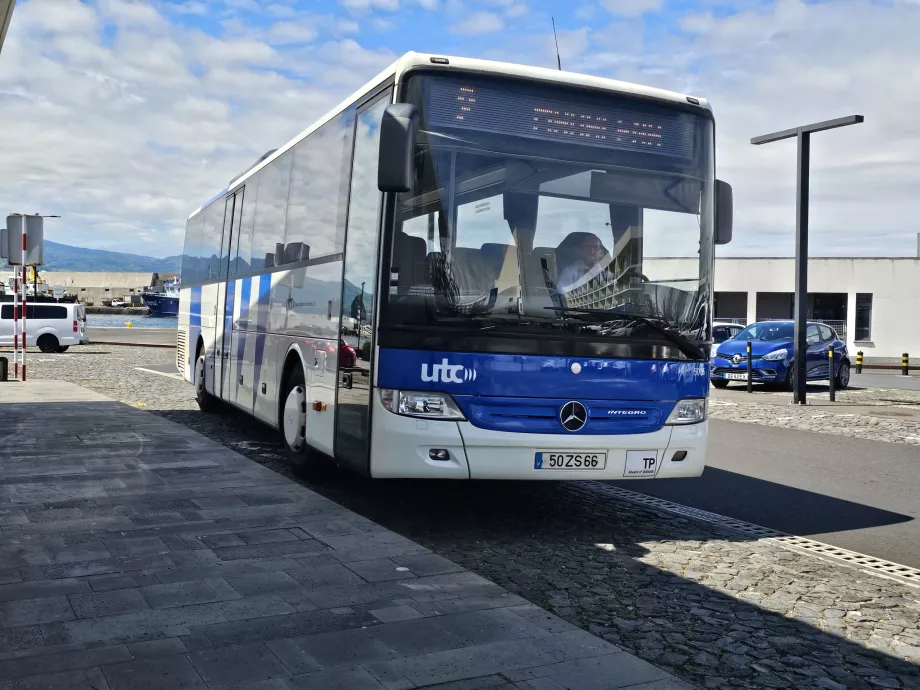Bussar på Pico Island
