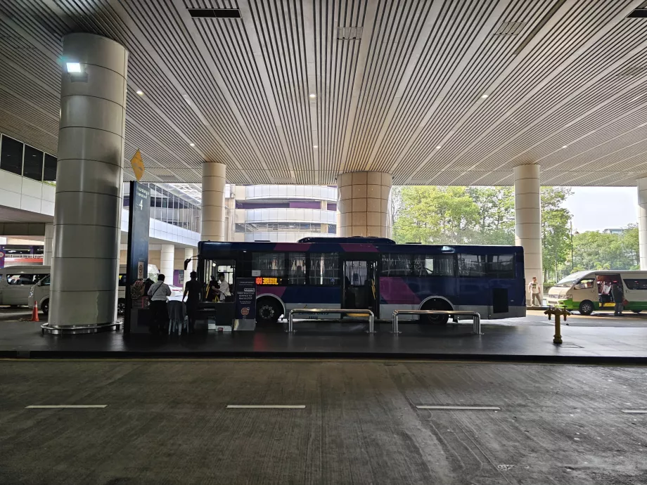 Hållplats för skyttelbuss, Terminal 1