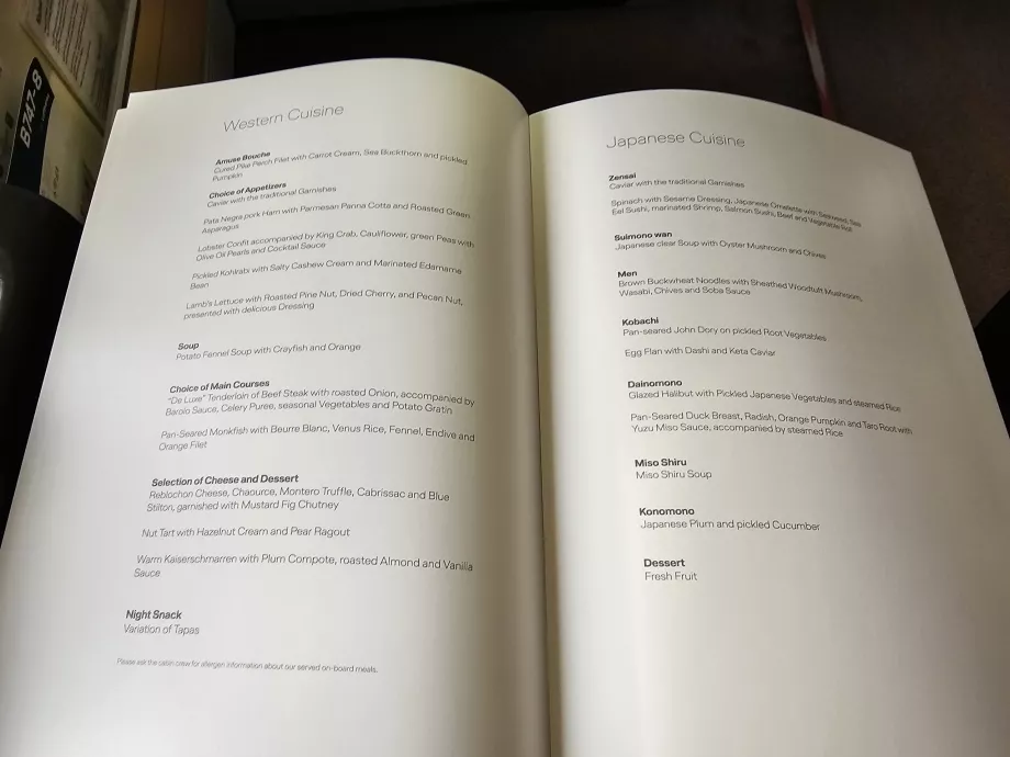 Huvudservering - förrätt, huvudrätt, dessert