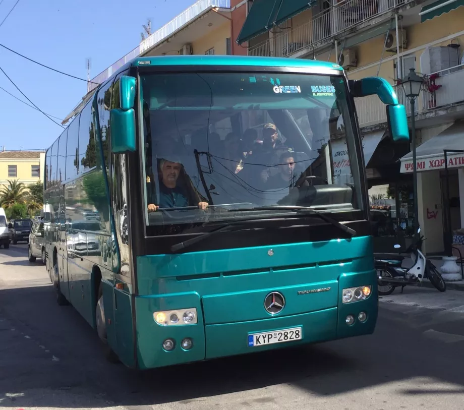 Korfu grön buss