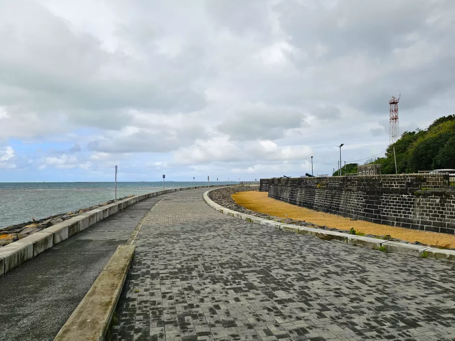 Strandpromenad vid Pointe du Diable