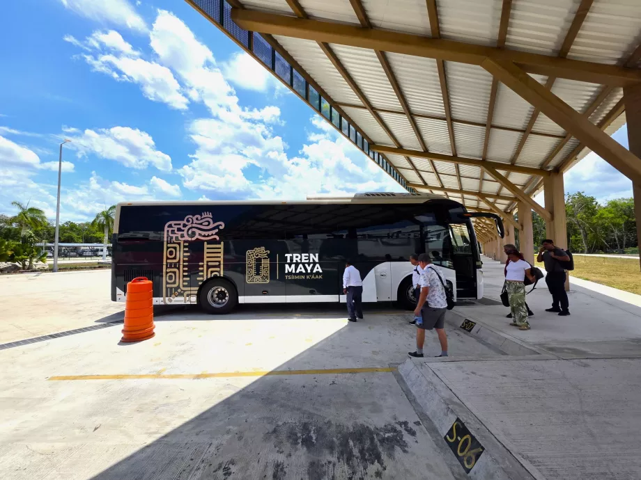 Shuttlebus till järnvägsstationen