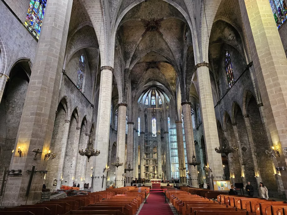 Santa Maria del Mar, interiör