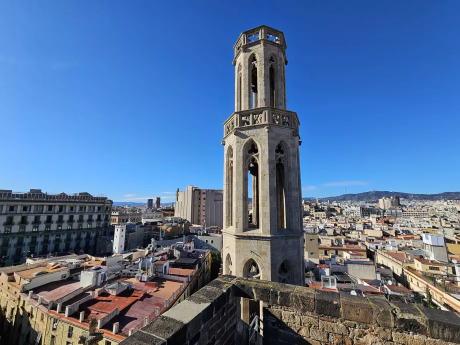 Utsikt från taket på kyrkan Santa Maria del Mar