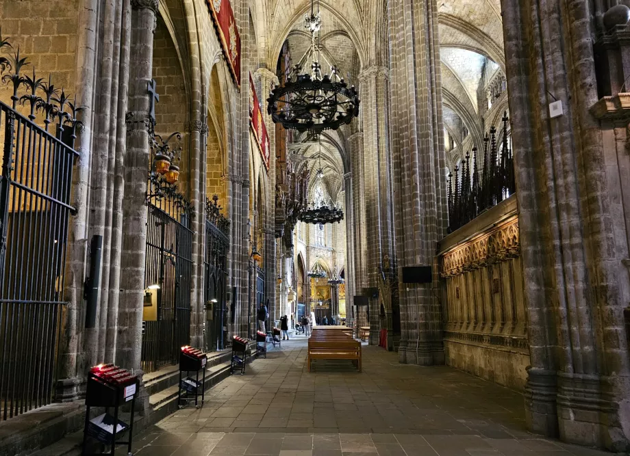 Barcelonas katedral, interiör