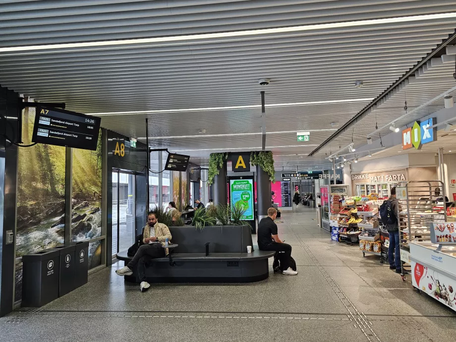 Väntrum på Oslos busstation