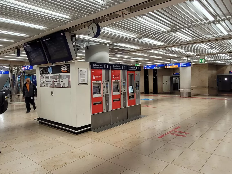 Biljettautomater för DB-tåg