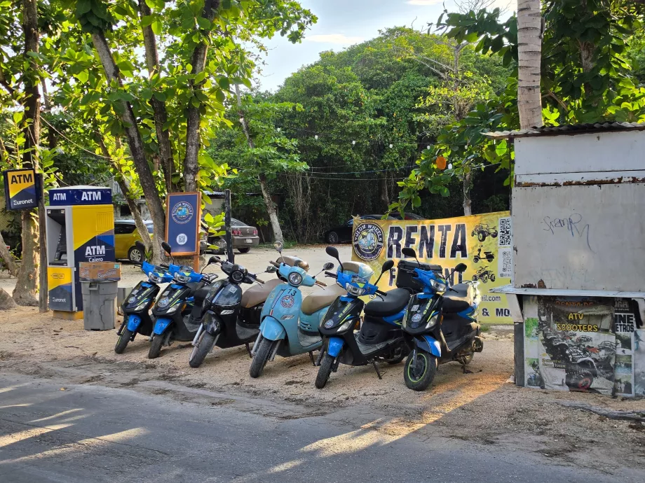 Motorcykeluthyrning i Tulum