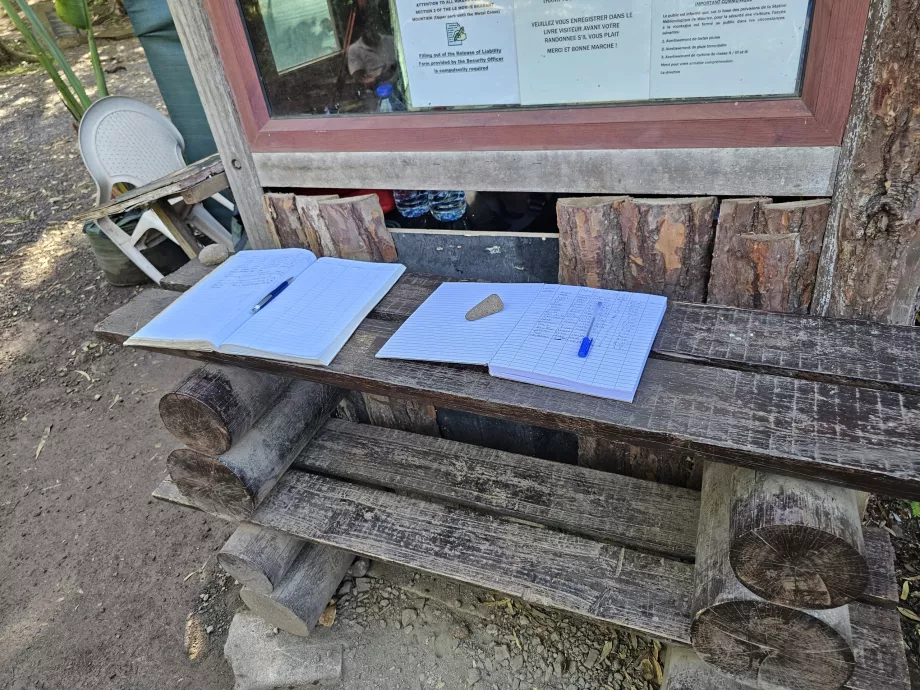 Registrering före bestigning av Le Morne