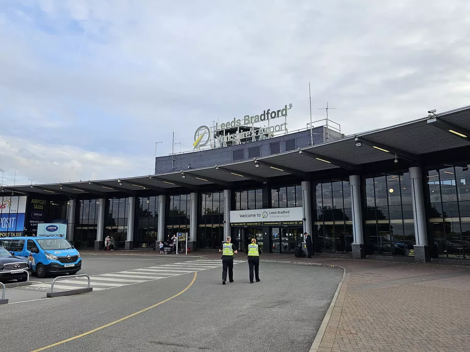 Flygplats Leeds Bradford