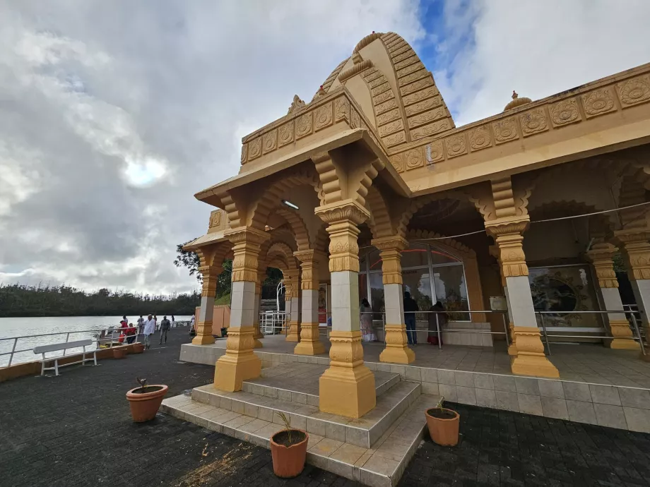 Grand Bassin-templet