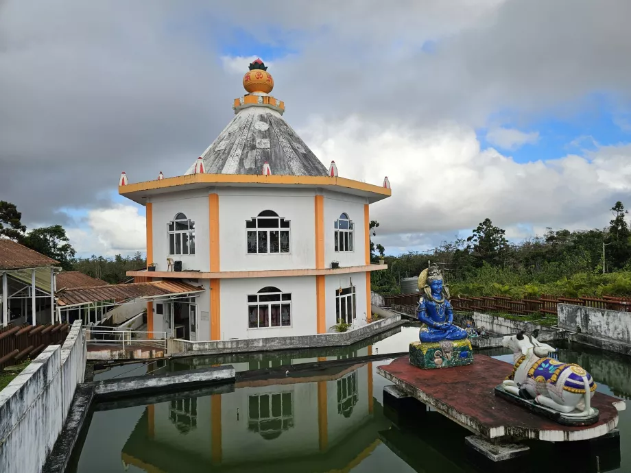 Grand Bassin-templet