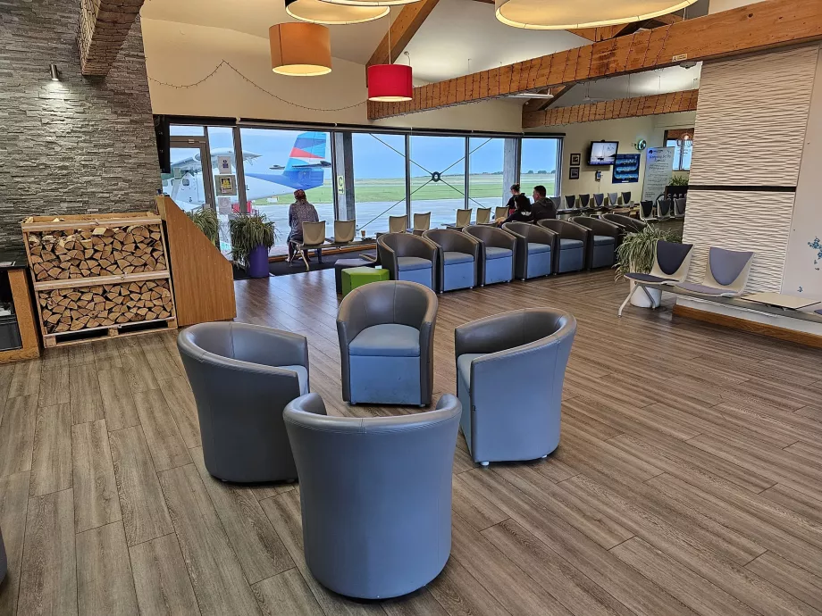 Avgångshall, LEQ Flygplats