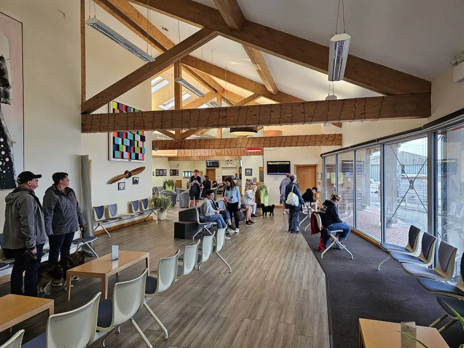 Terminal, Land's End flygplats