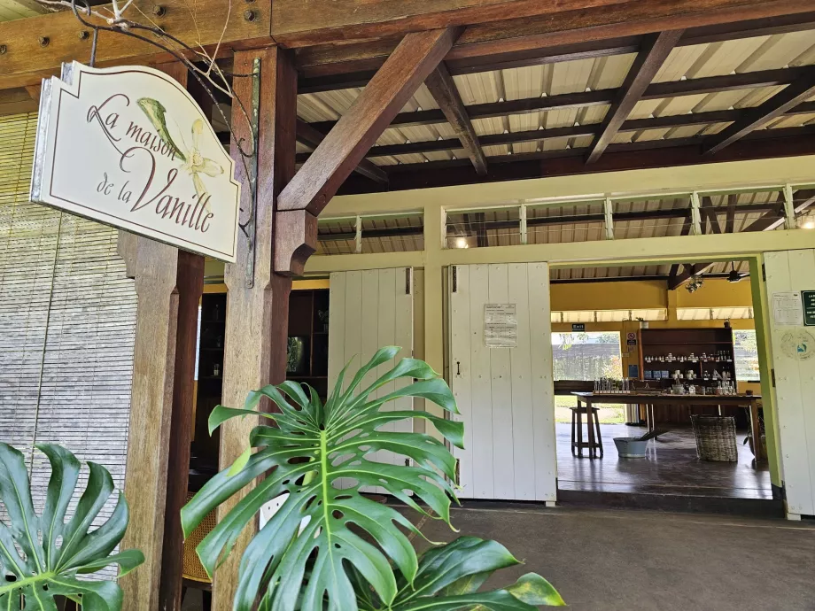 Saint Aubin, vaniljplantage, souvenirbutik