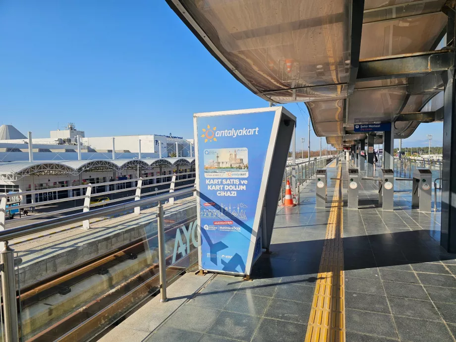 Biljettautomat vid spårvagnshållplatsen