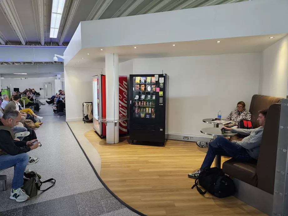 Varuautomater, flygplats SOU