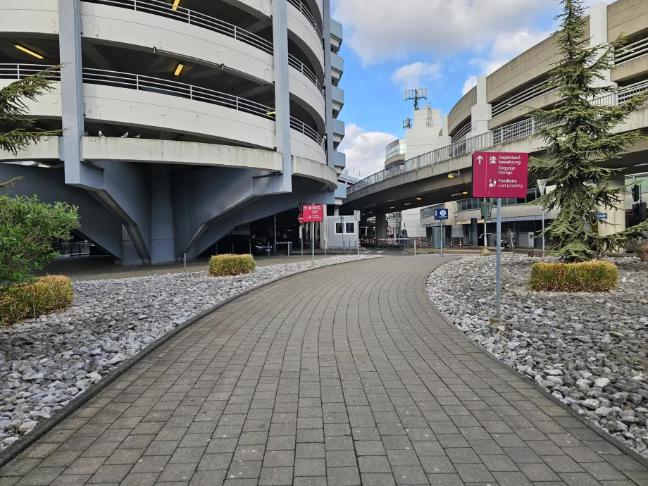 Vägen till bagagerummet