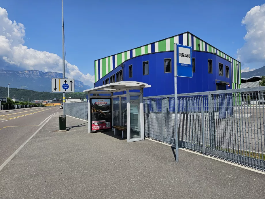 Stopp Bozen, flygplats