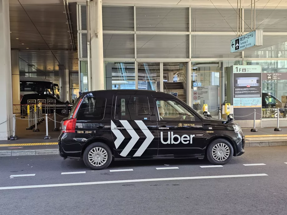 Uber utanför Terminal 3