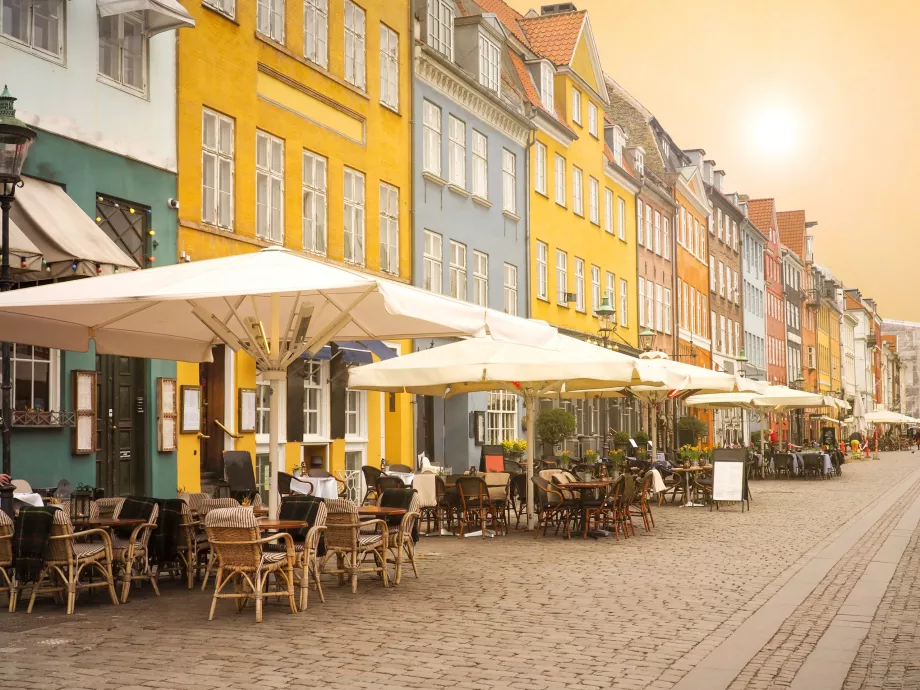 Restaurang på en sidogata