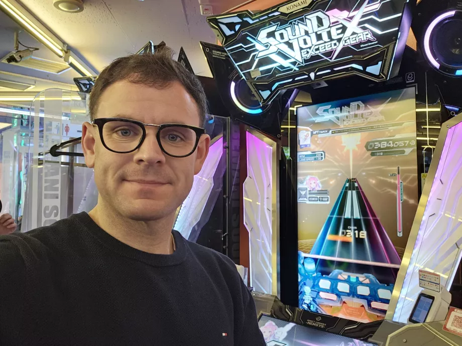 Jag i Akihabaras spelrum