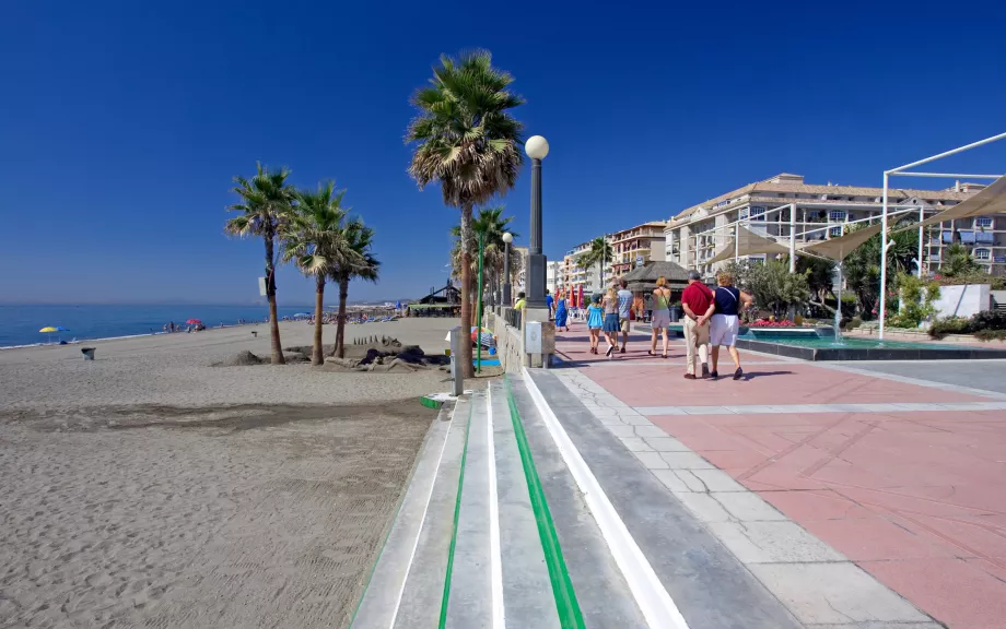 Strandpromenad i Estepona