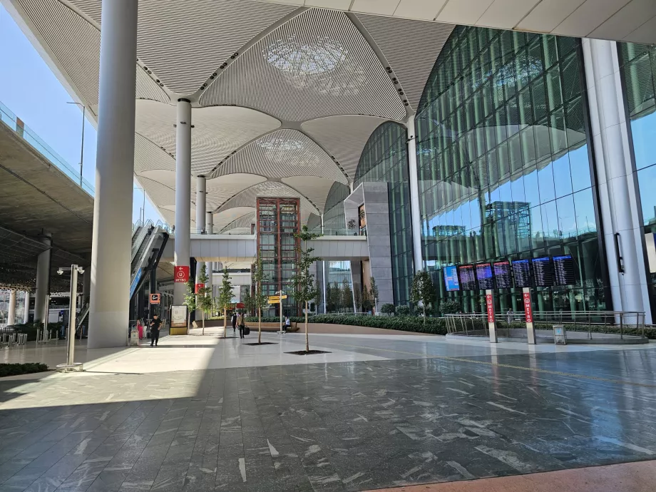 ankomst till flygplatsen i Istanbul