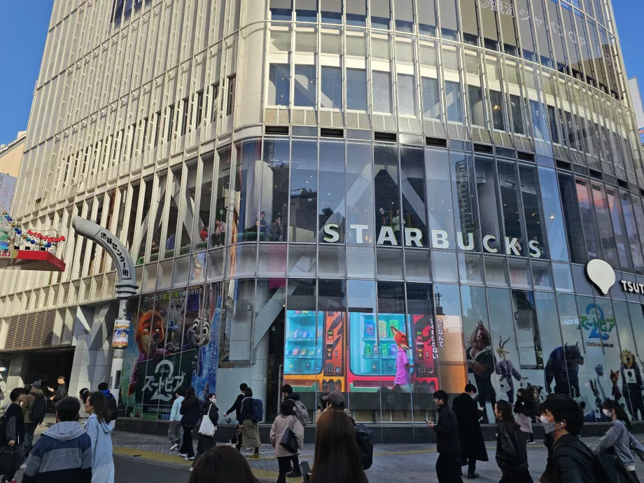Starbucks vid Shibuya Junction