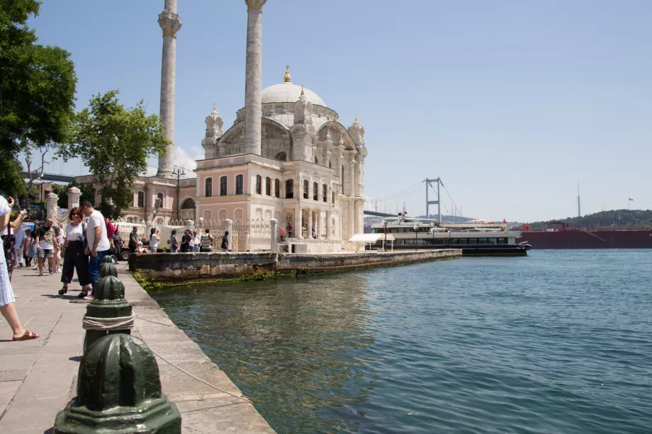 Ortakoy-moskén, Istanbul, Turkiet