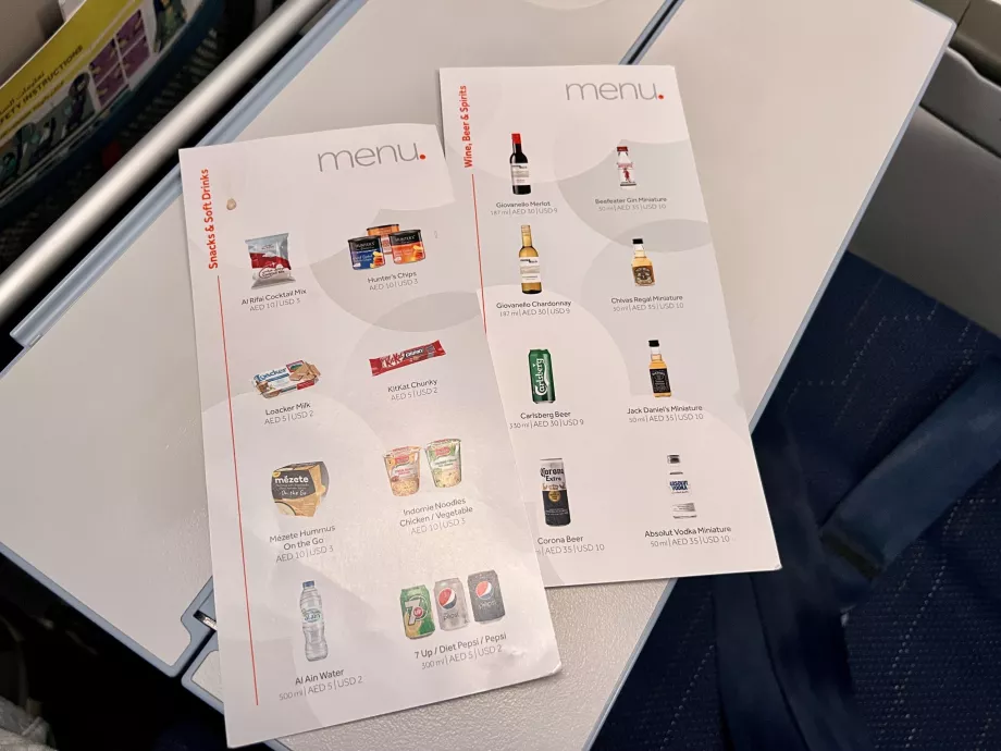 Flydubai erbjuder förfriskningar under flygningen
