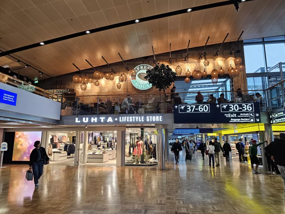 Caféer och butiker i transitområdet