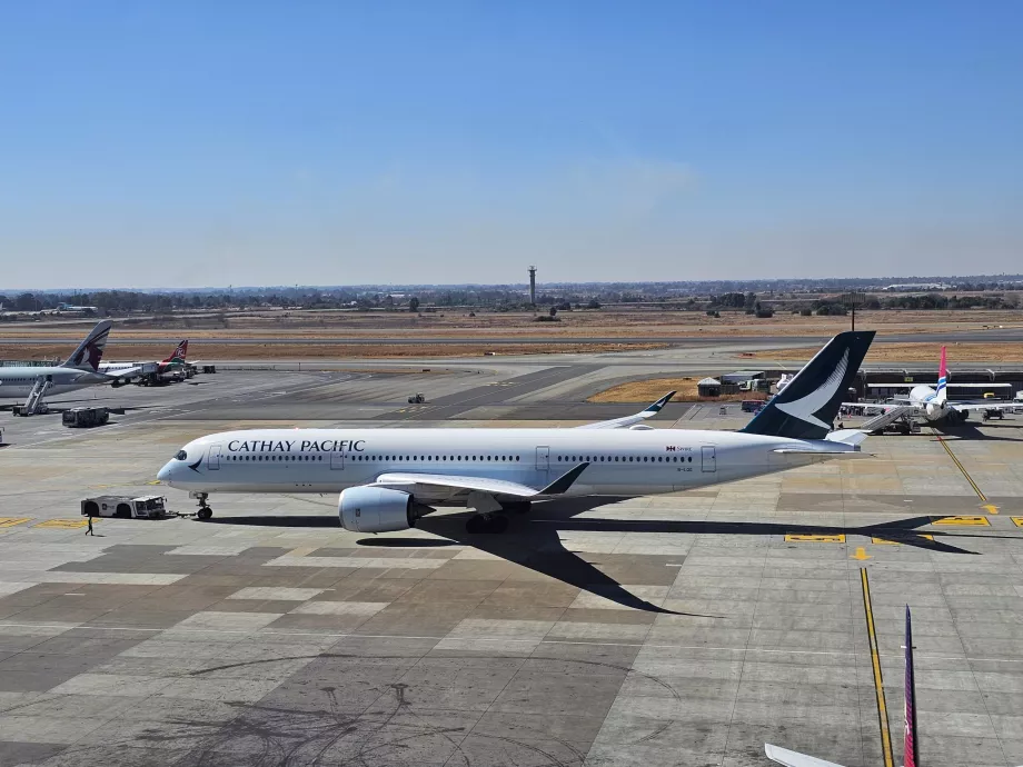 Cathay Pacific, Airbus A350 på Johannesburgs flygplats