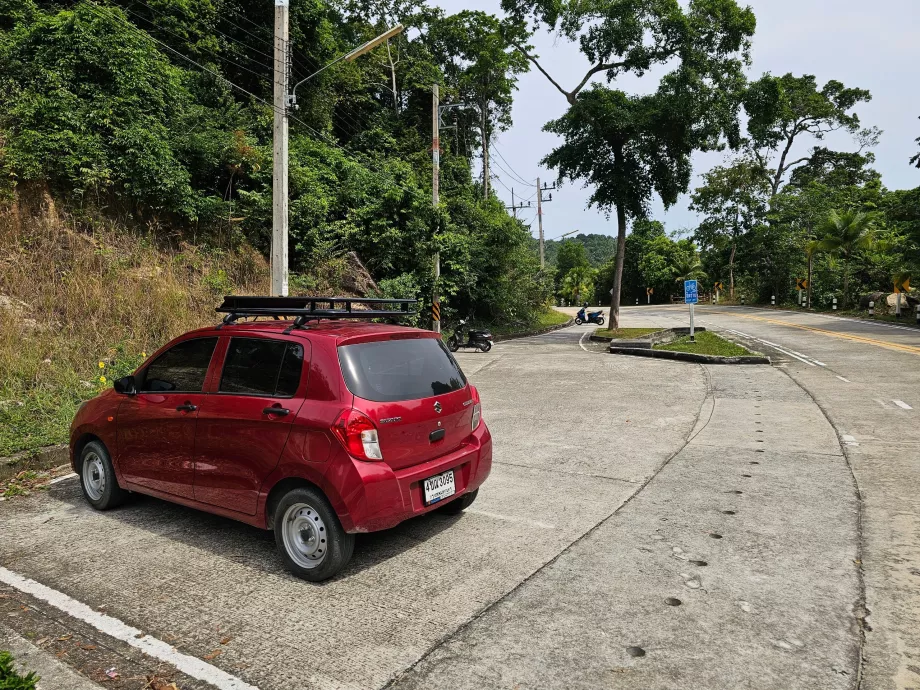 Parkeringsplats vid Namtok Than Sadet NP