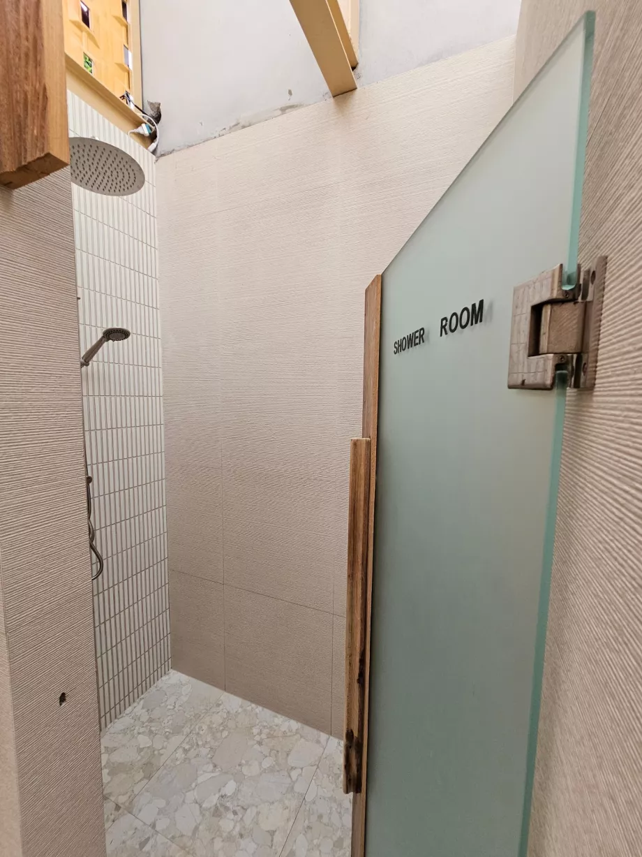 Rin Nai Beach, gratis duschar