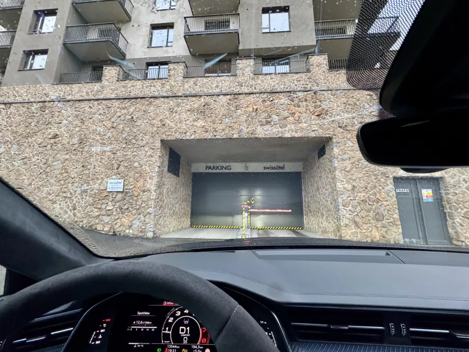 Ingång till garaget