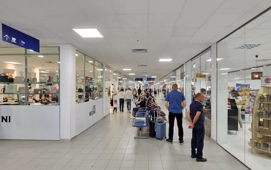 Butiker på flygsidan, Rimini Airport