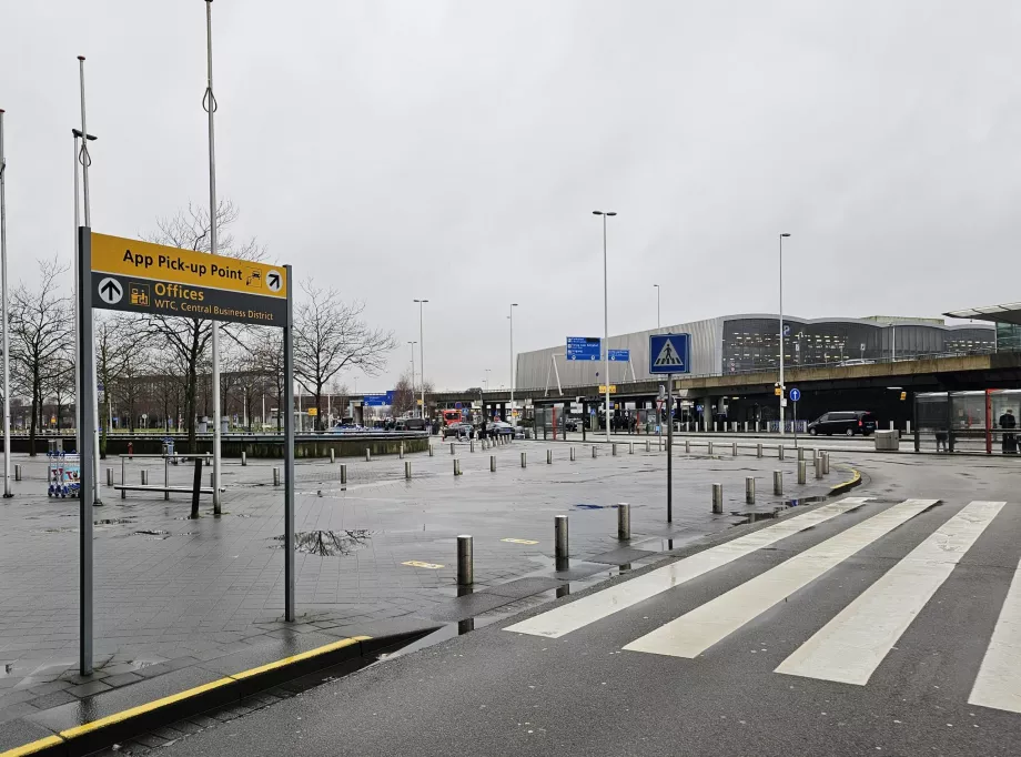 Vägbeskrivning till taxistationen via mobilappar