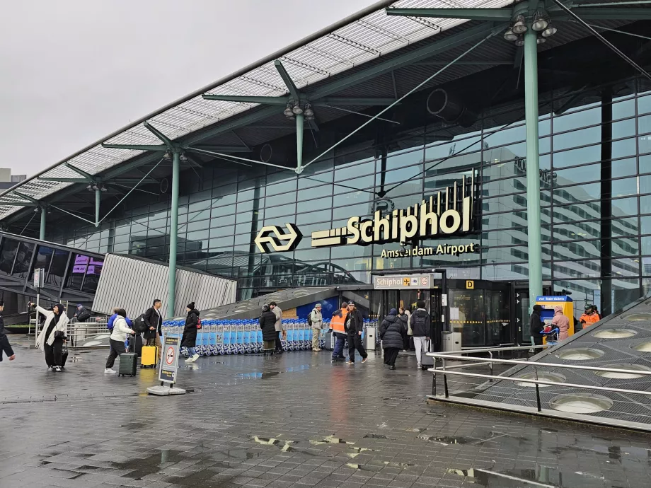 Schiphol flygplats, huvudterminal