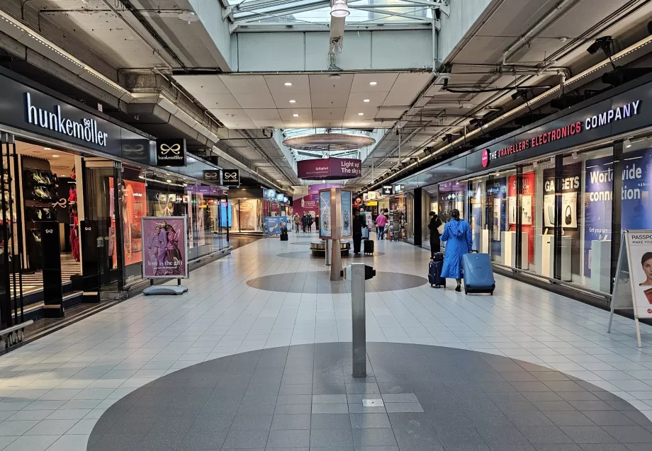 Plaza shoppingområde, allmän del
