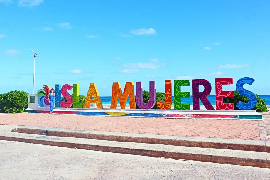 Skylt med texten ”Isla Mujeres”