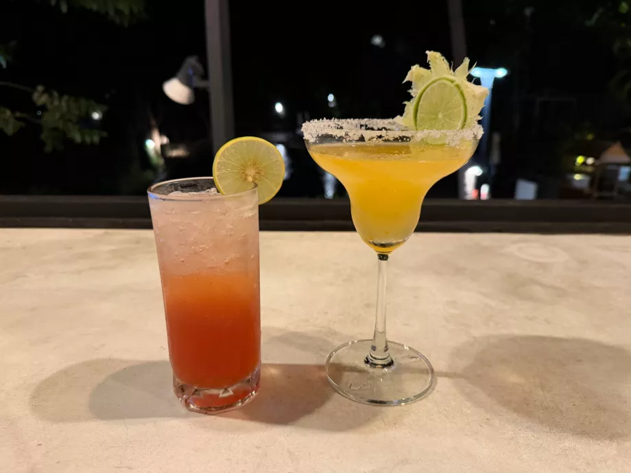 Cocktail under middagen