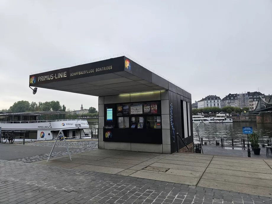 Kryssningsfartygets docka