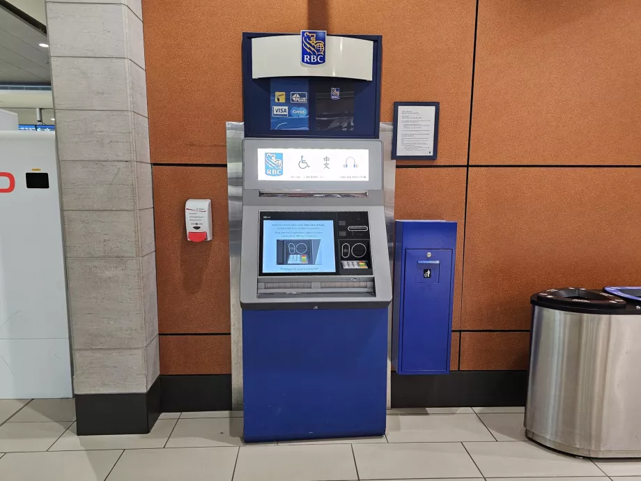RBC bankomat i avgångshallen