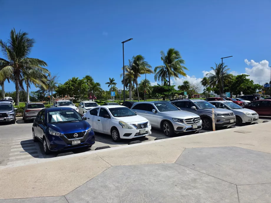 Gratis parkering vid Playa Langosta