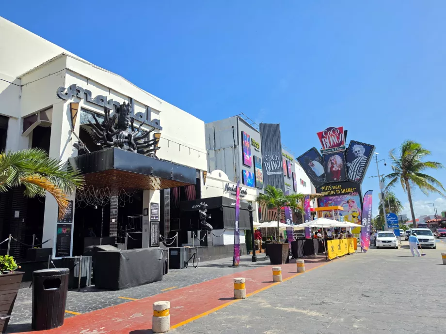 Klubbar i Punta Cancún