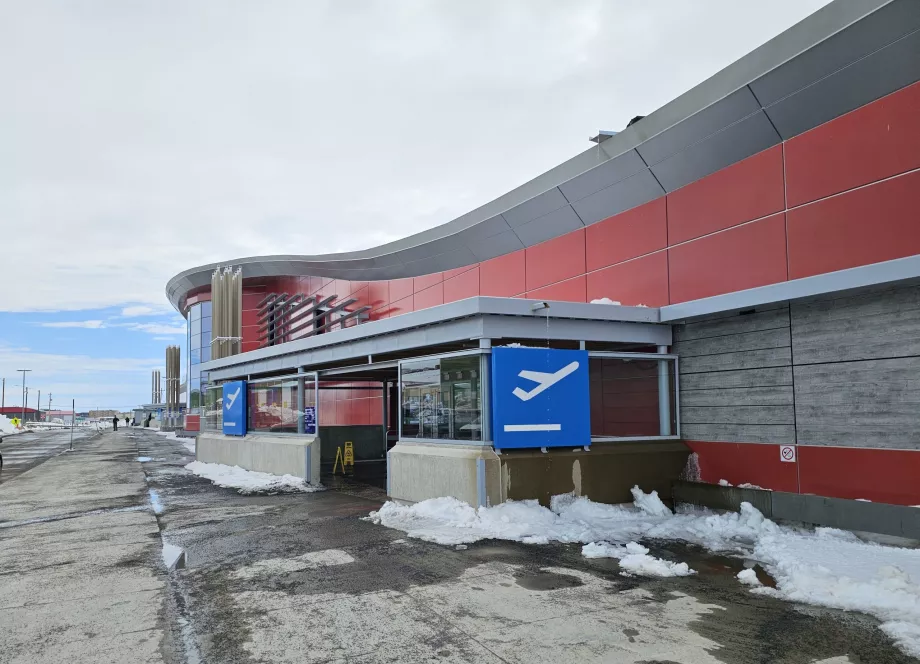 ankomst till flygplatsen Iqaluit