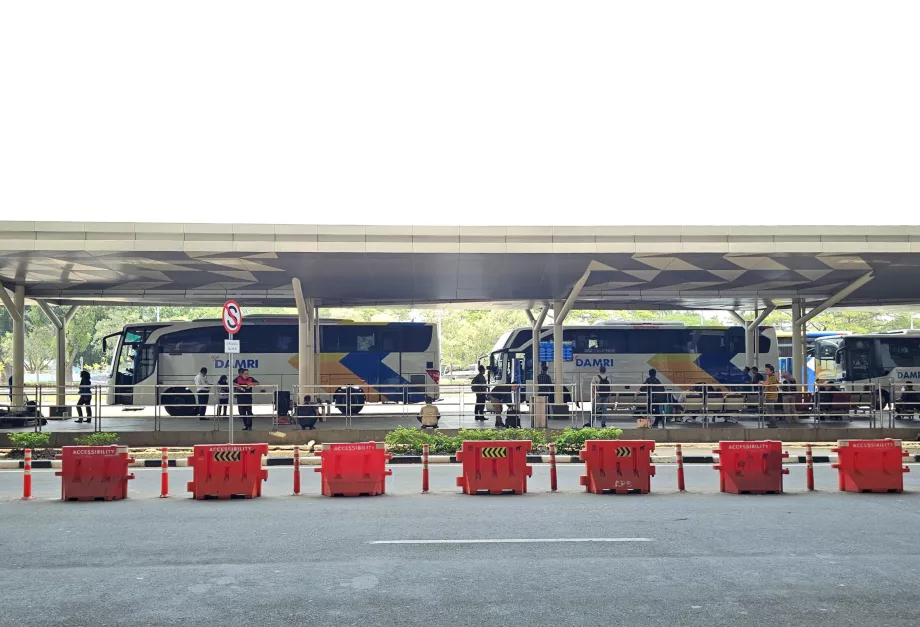 DAMRI-bussar, Terminal 3